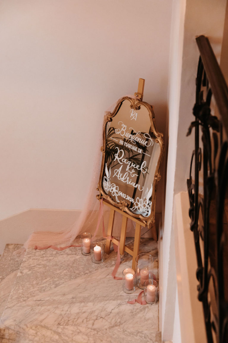 Sanda Letter Calligrapher Engraver Welcome Mirror Wedding Sign