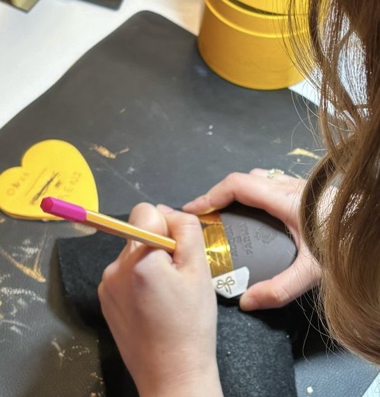 Sanda Letter - calligraphy and engraving in Switzerland , hot foil