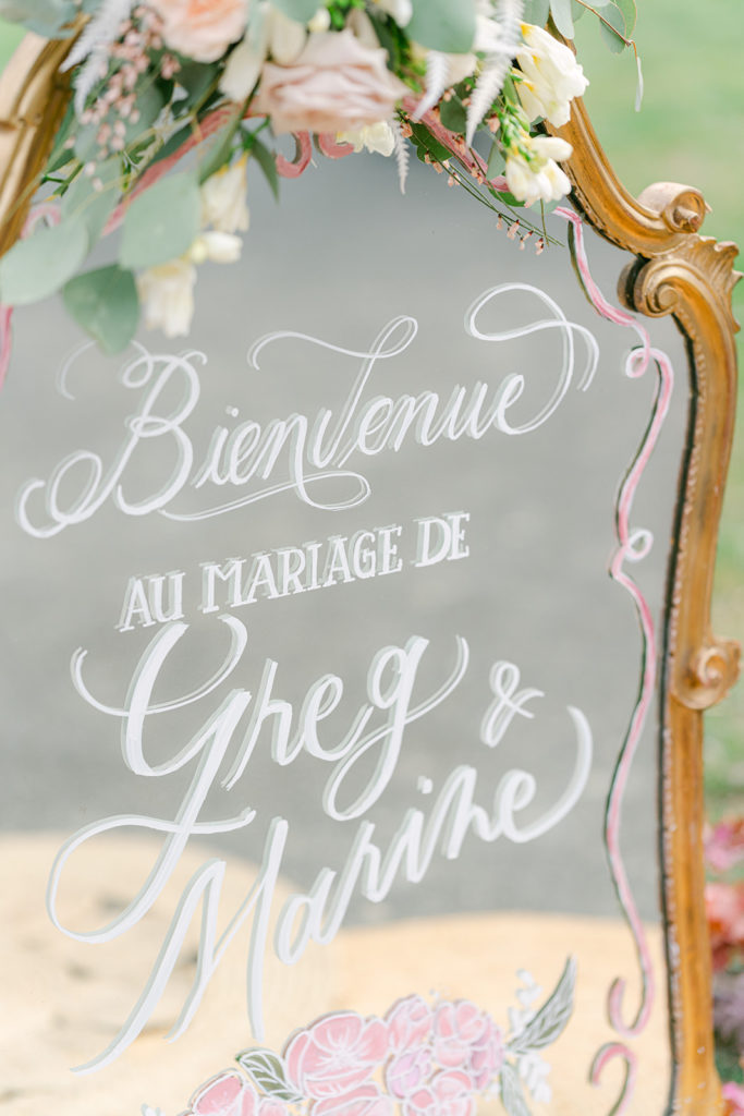 Sanda Letter_Calligraphy, Engraving in Switzerland_CALLIGRAPHY_welcome sign