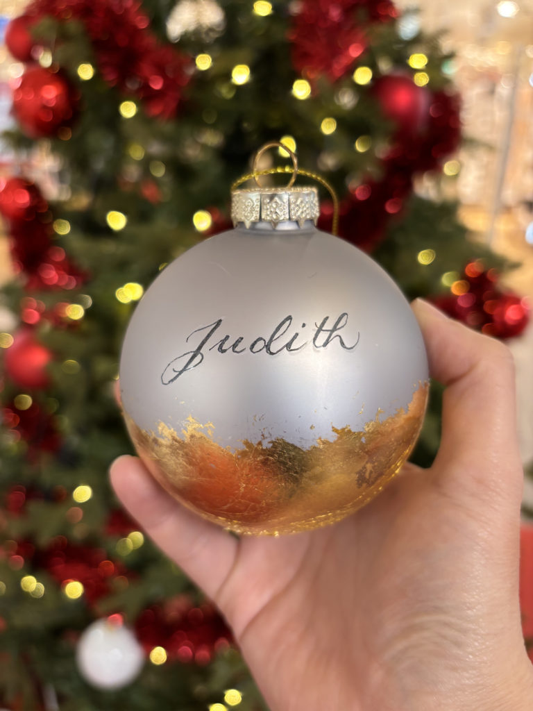 Sanda Letter_Engraver & Calligrapher in Switzerland_ENGRAVING_boite à bijouxSanda Letter_Engraver & Calligrapher in Switzerland_ENGRAVING_boite à bijoux