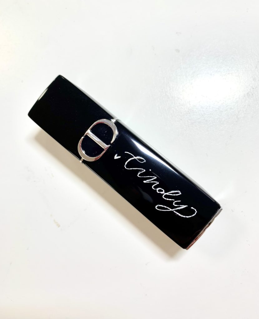 Sanda Letter_Engraver & Calligrapher in Switzerland_Engraving_CD Lipstick Cindy