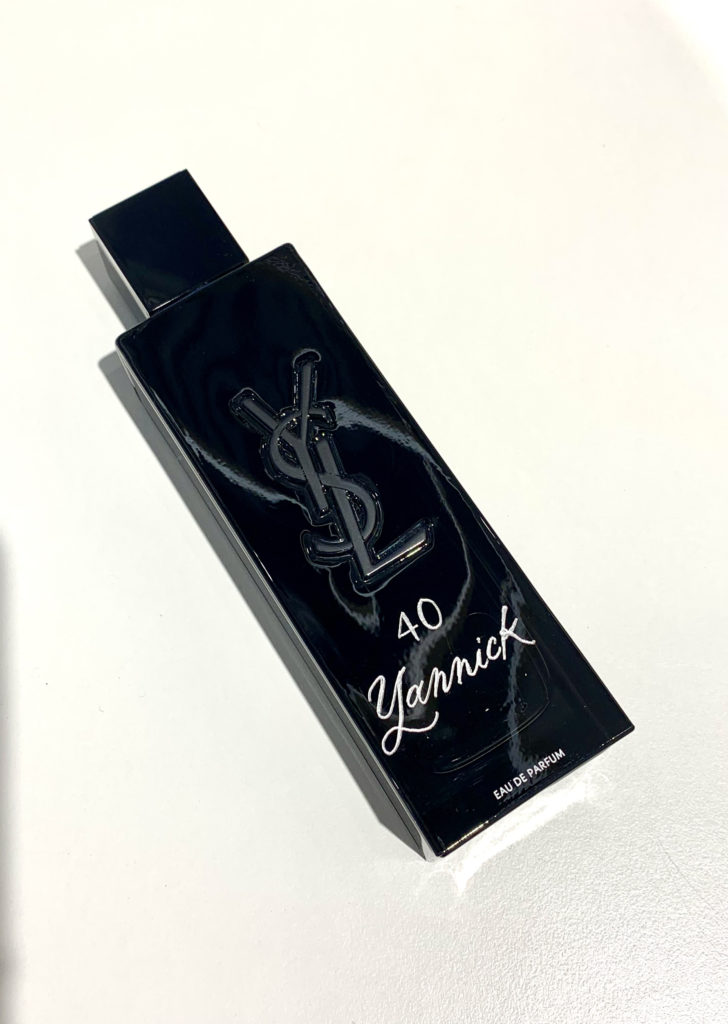 Sanda Letter_Engraver and Calligrapher in Switzerland_ENGRAVING_Pefume YSL
